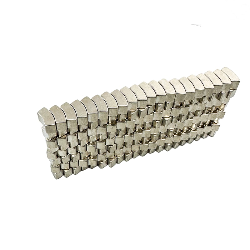 R14xR10x45°x4.7-2 Neodymium Arc Magnet